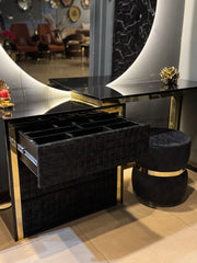 PREMIUM BLACK LUXURY BED.