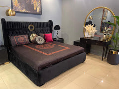 Black Padded Bed - Zeegalleria