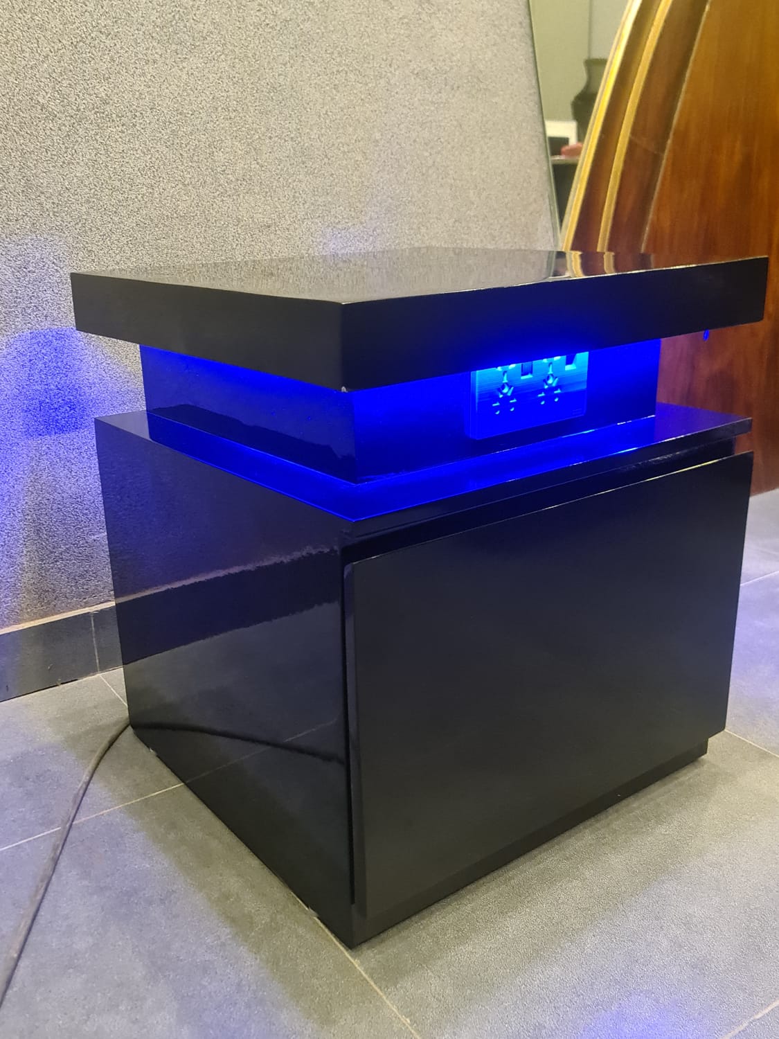 CONTEMPORARY LED LIGHT SIDE TABLES (PUSHABLE)