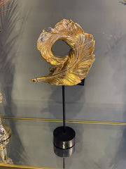 Resin Leaf Abstract Art Stand - Zeegalleria