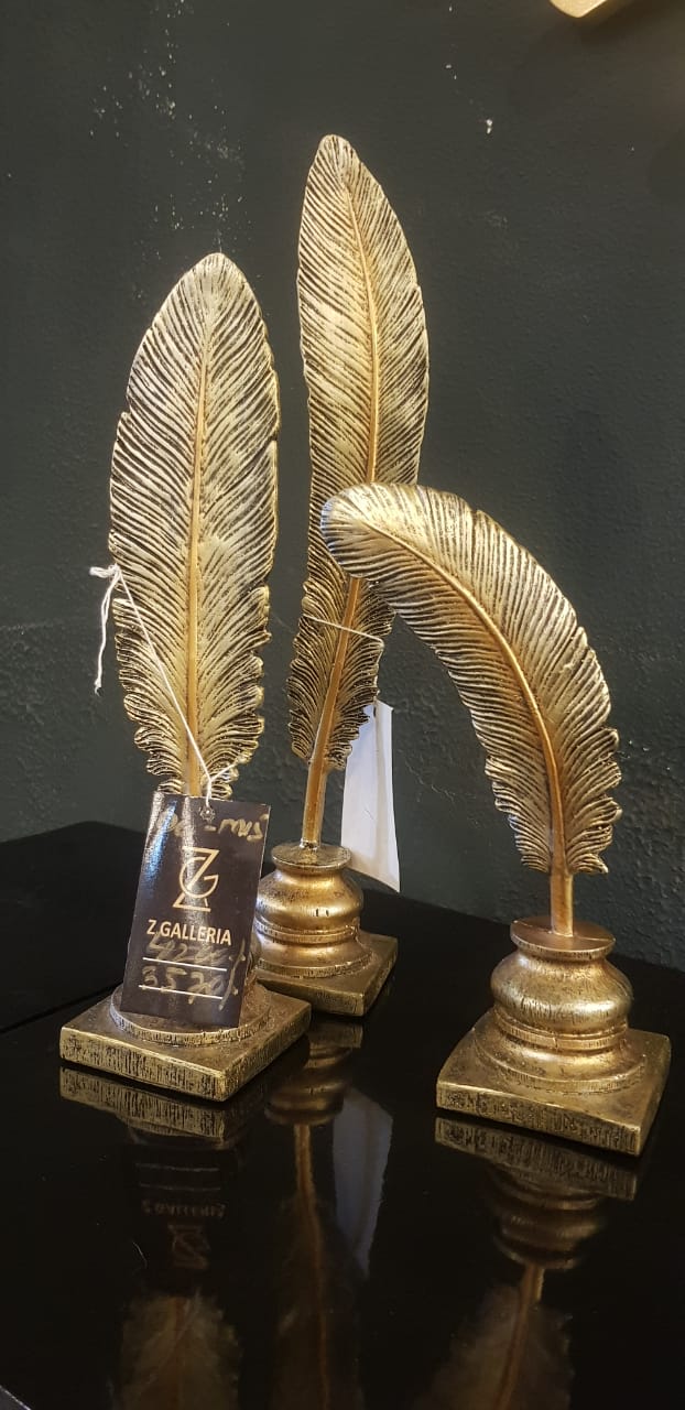 3-Piece Feather Decoration Set