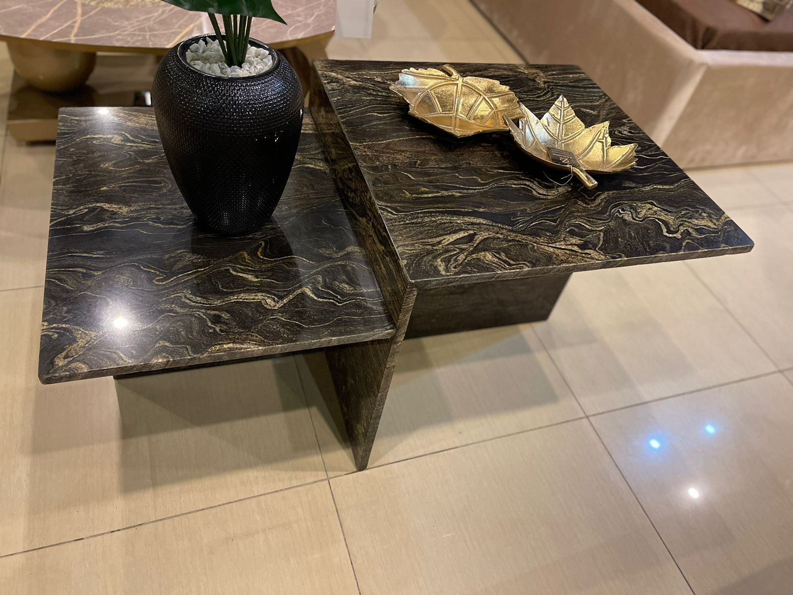 Pure Marble Central Table - Zeegalleria